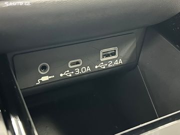 Car image 32