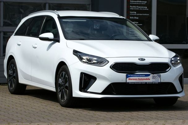 Kia Ceed 1.6 GDI Plug-in Hybrid 104 kW image number 2