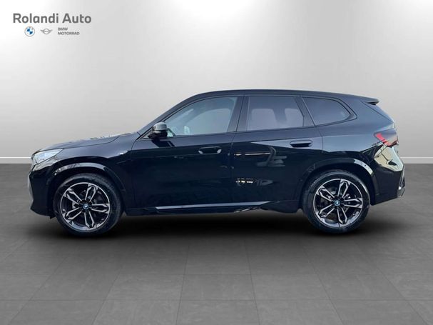 BMW iX1 eDrive20 M Sport 150 kW image number 4