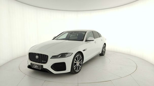 Jaguar XF AWD 221 kW image number 1