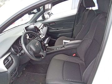 Car image 10