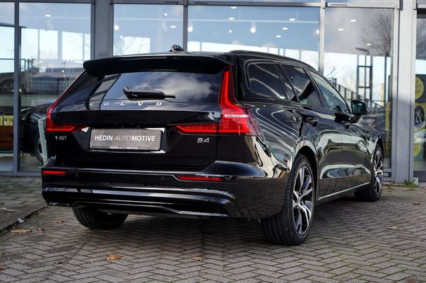 Volvo V60 B4 Plus 145 kW image number 6