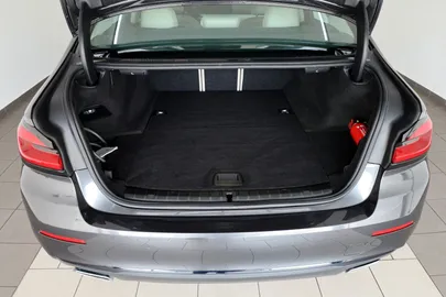 Car image 31