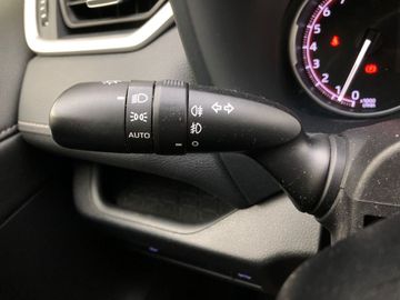 Car image 30