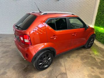 Car image 4