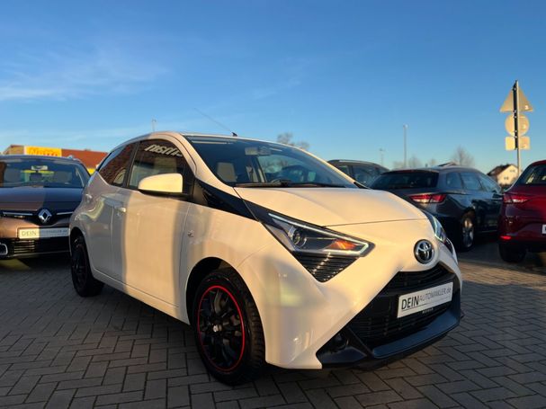 Toyota Aygo 53 kW image number 2