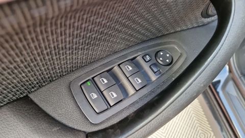 Car image 37