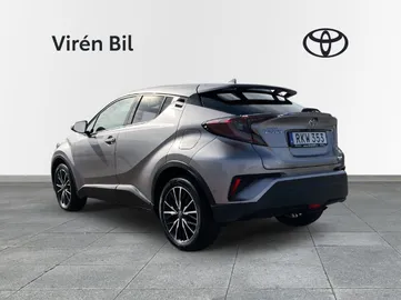 Car image 4