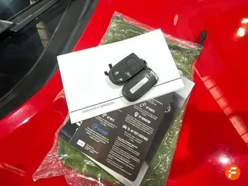 Car image 23