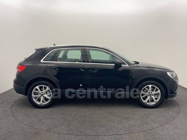 Audi Q3 1.4 TFSIe S tronic 180 kW image number 4