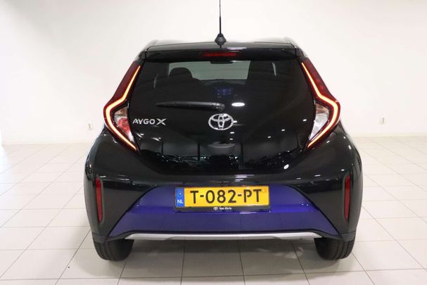 Toyota Aygo X 1.0 VVT-i CVT 53 kW image number 3