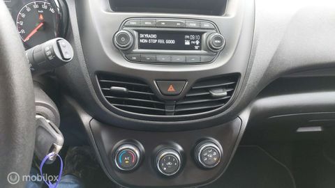 Car image 38