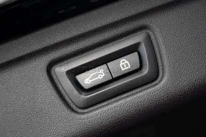 Car image 41