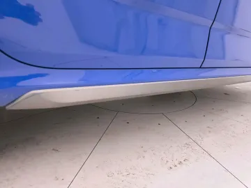 Car image 36