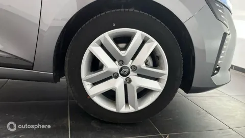 Car image 20