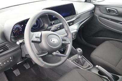 Car image 15