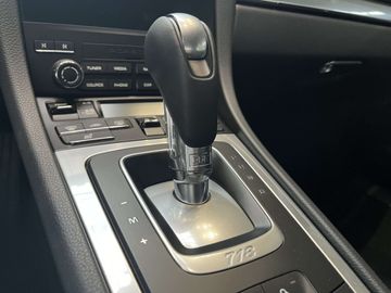 Car image 25