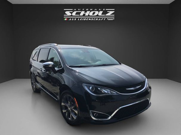 Chrysler Pacifica 214 kW image number 2