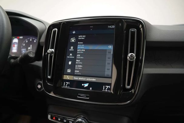 Volvo XC40 T2 95 kW image number 20