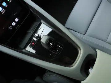 Car image 39