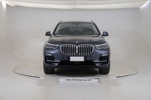 BMW X5 45e xDrive 290 kW image number 2