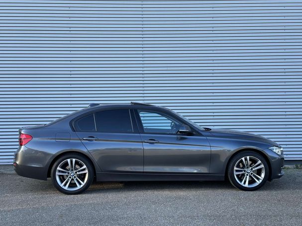 BMW 330i 185 kW image number 3