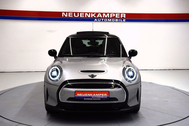 Mini Cooper SE Mini Yours Trim Premium 135 kW image number 2