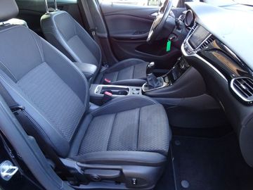 Car image 10