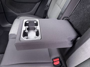 Car image 39