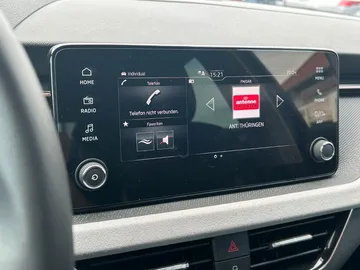 Car image 46