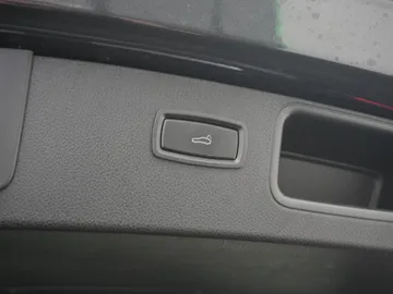 Car image 50