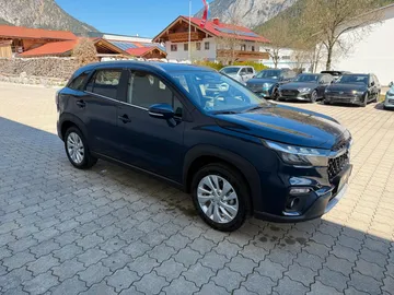 Car image 2