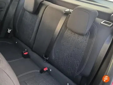 Car image 27