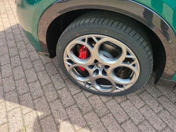 Car image 31