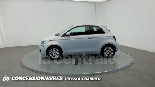 Fiat 500 e 88 kW image number 17