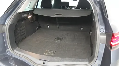 Car image 38