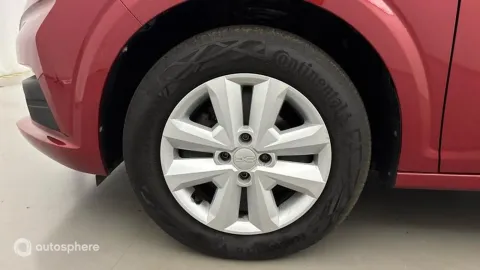 Car image 20