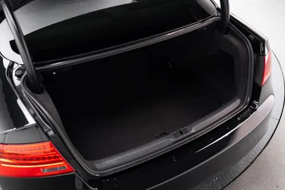 Car image 38