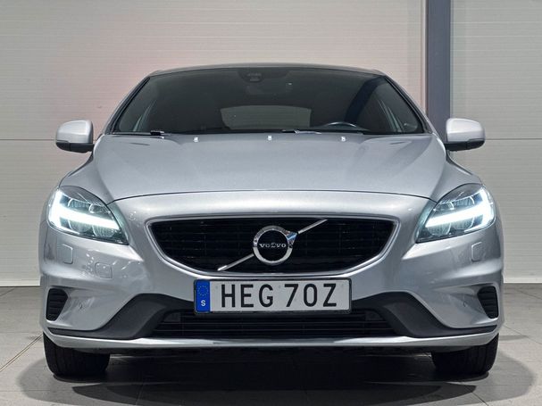 Volvo V40 T3 Momentum 112 kW image number 2