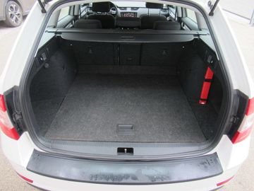 Car image 33