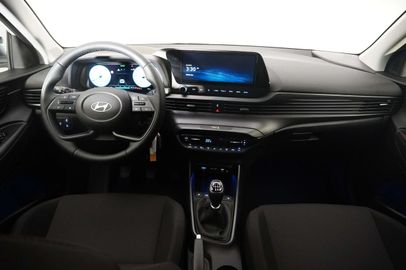 Car image 13