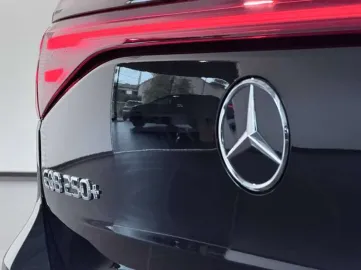 Car image 35
