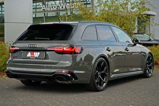 Audi RS4 331 kW image number 30