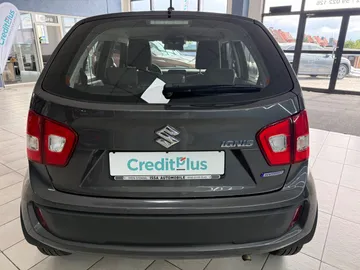 Car image 5
