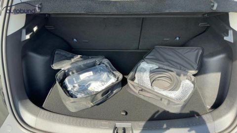 Car image 29