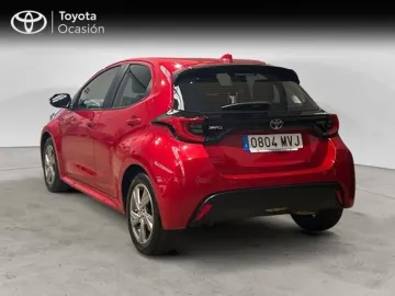 Car image 4