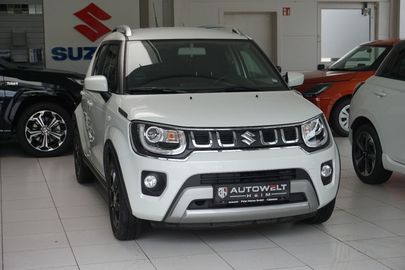 Car image 3