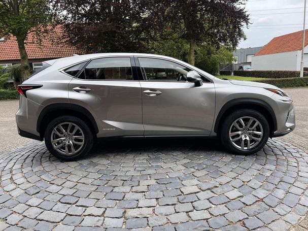 Lexus NX 300 h AWD 145 kW image number 2