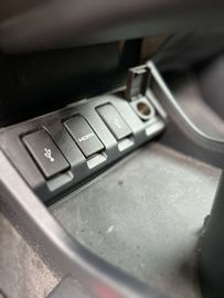 Car image 33