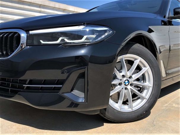 BMW 520d Touring 140 kW image number 6